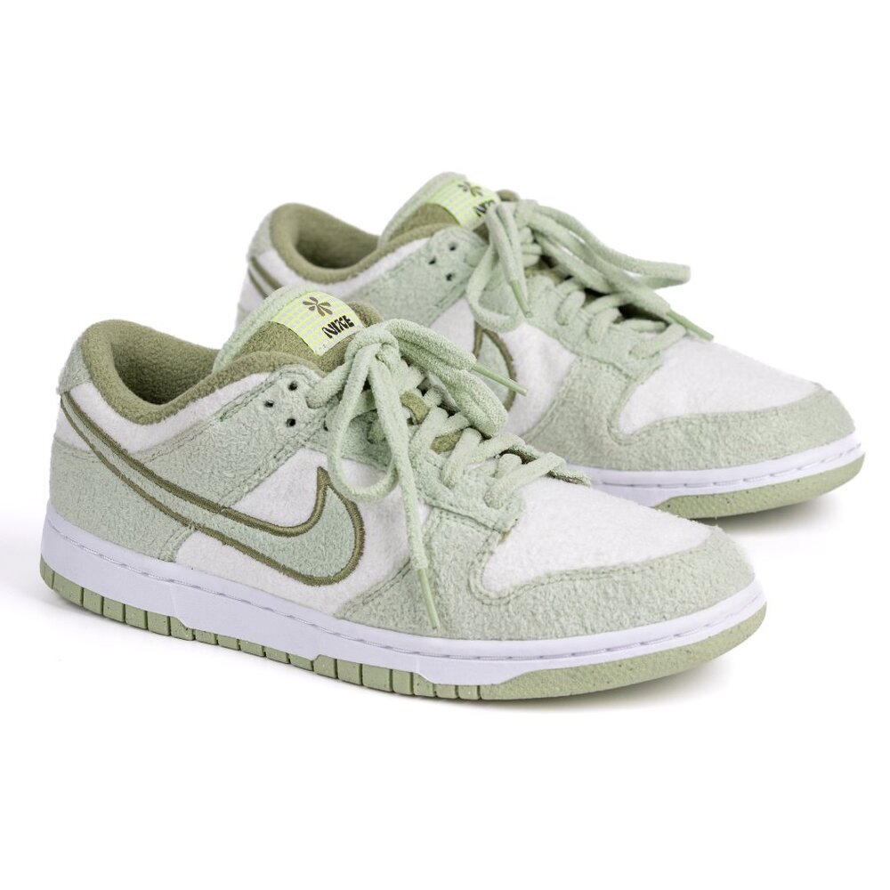 Sz 8.5 W Nike Dunk Low SE Fleece Pack Honeydew